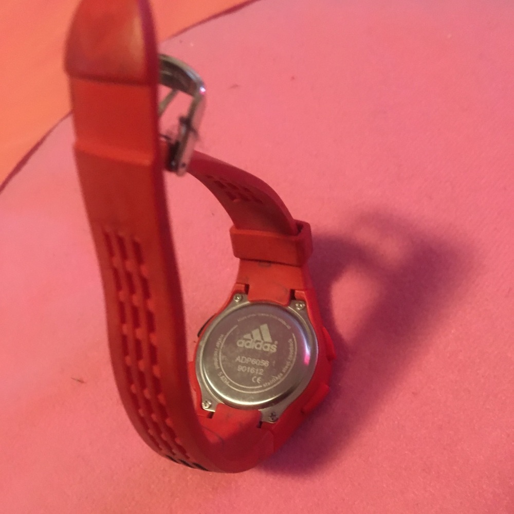 Adidas watch - Picture 2 of 8